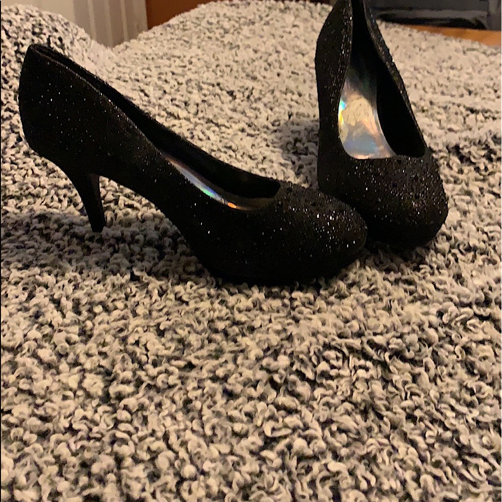 Black glitter heel